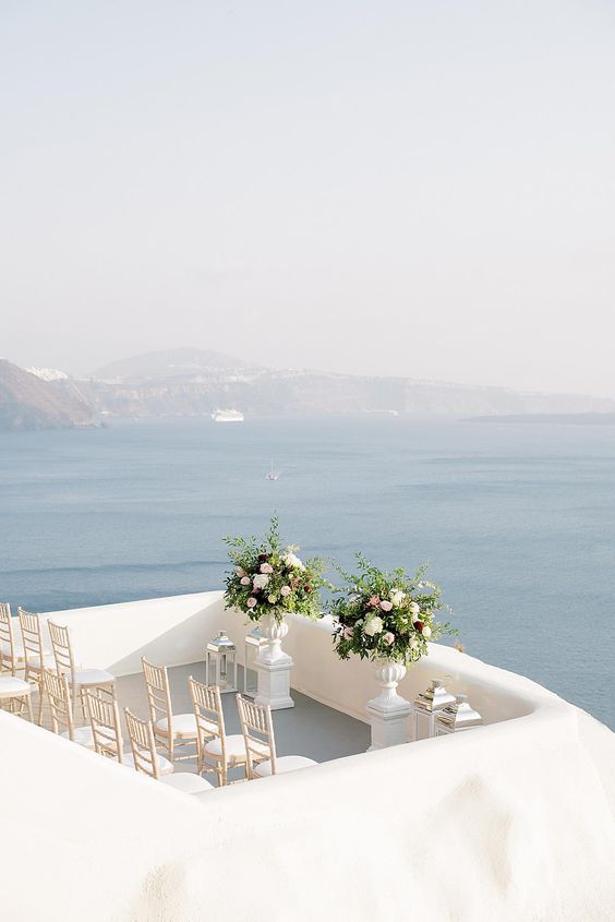 Santorini's wedding decoration