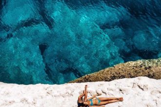 Romantic greek islands: Which idyllic Greek Island is the most romantic for a honeymoon?