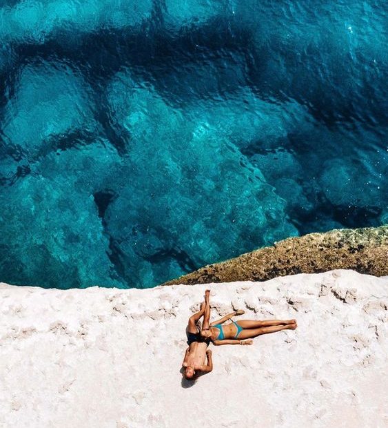 Romantic greek islands: Which idyllic Greek Island is the most romantic for a honeymoon?